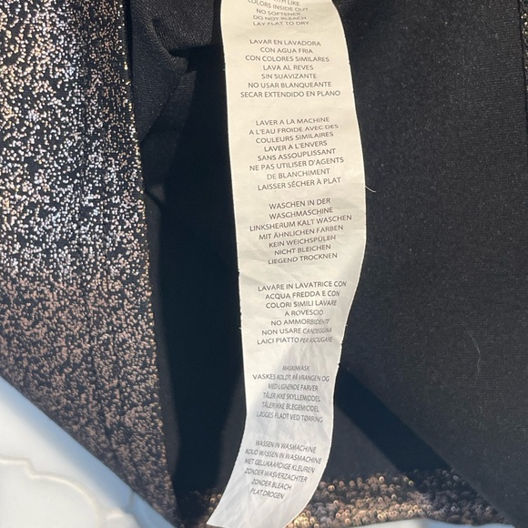 Fabletics, metallic bronze and black T back, active halter tank top. Size L - Picture 6 of 10